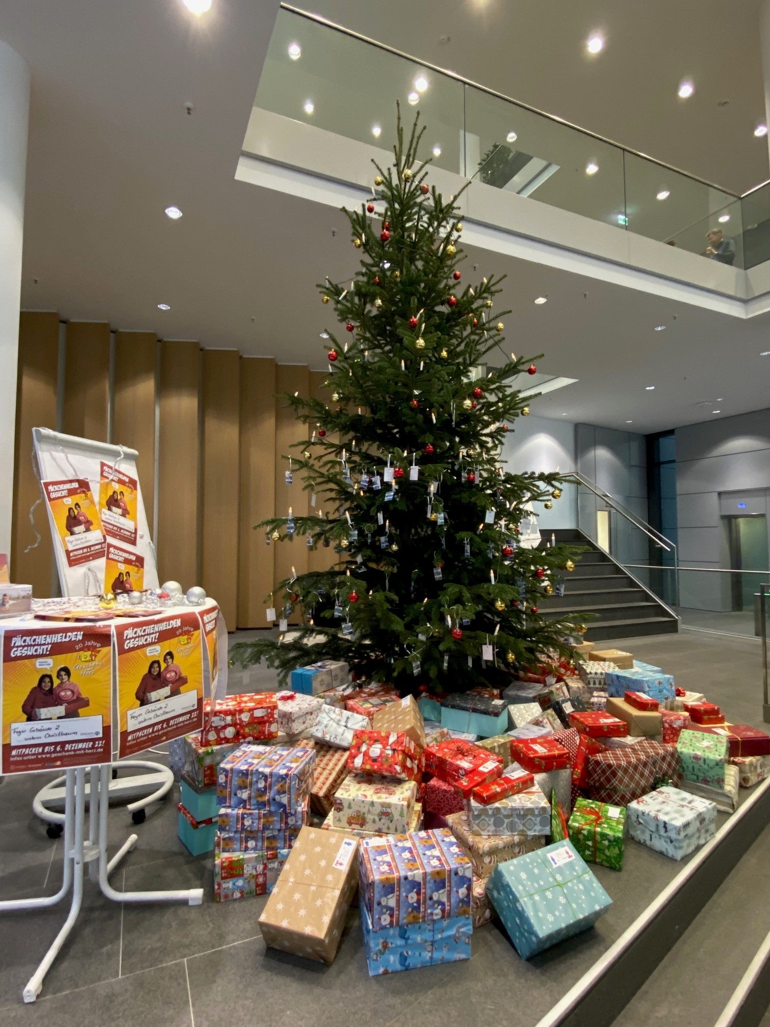 Webasto Foundation Humedica Weihnachtsaktion Headquarter Stockdorf 2022