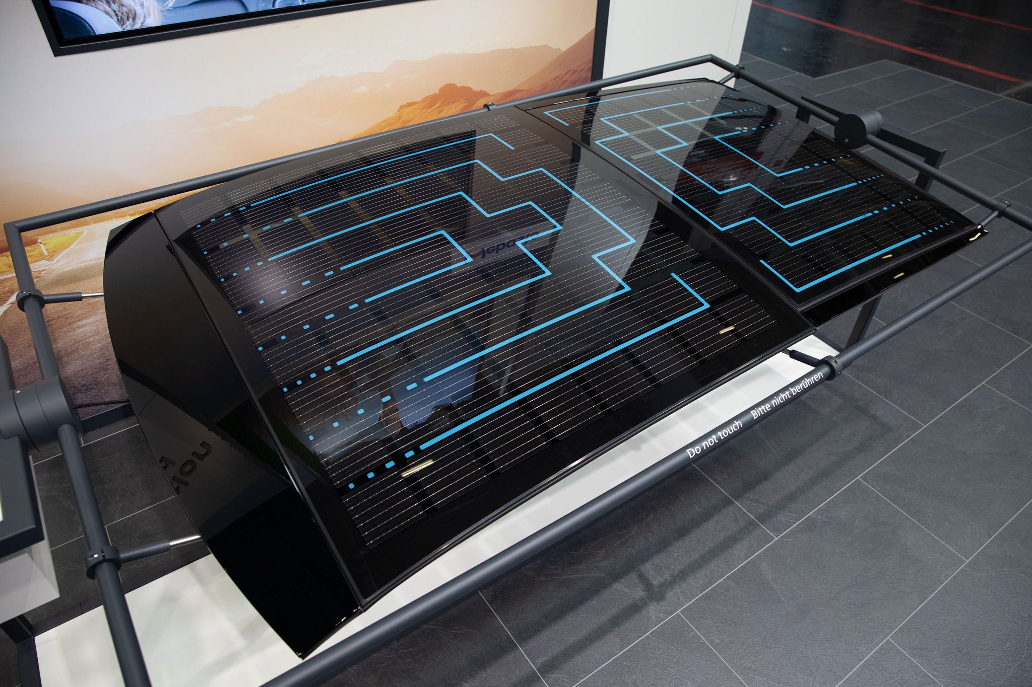 Solarzellen im zu öffnenden Autodach